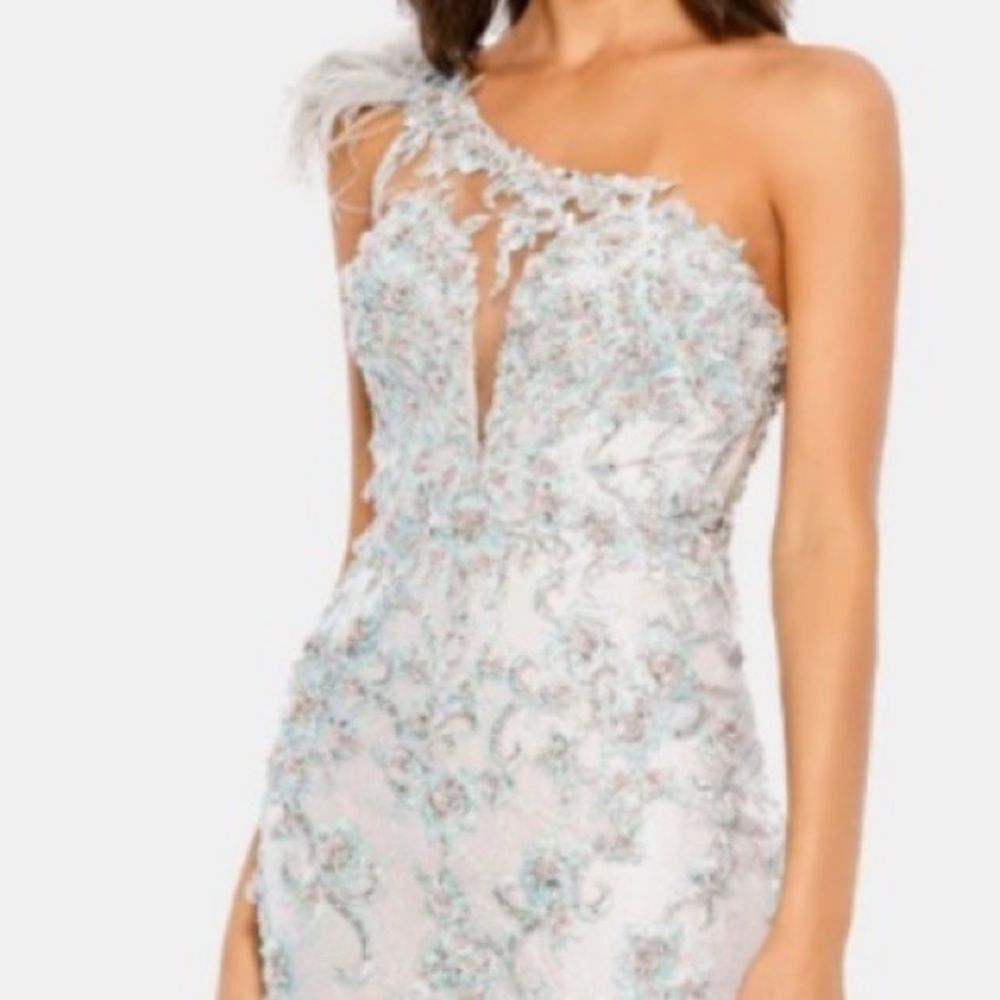  Mac Duggal gown